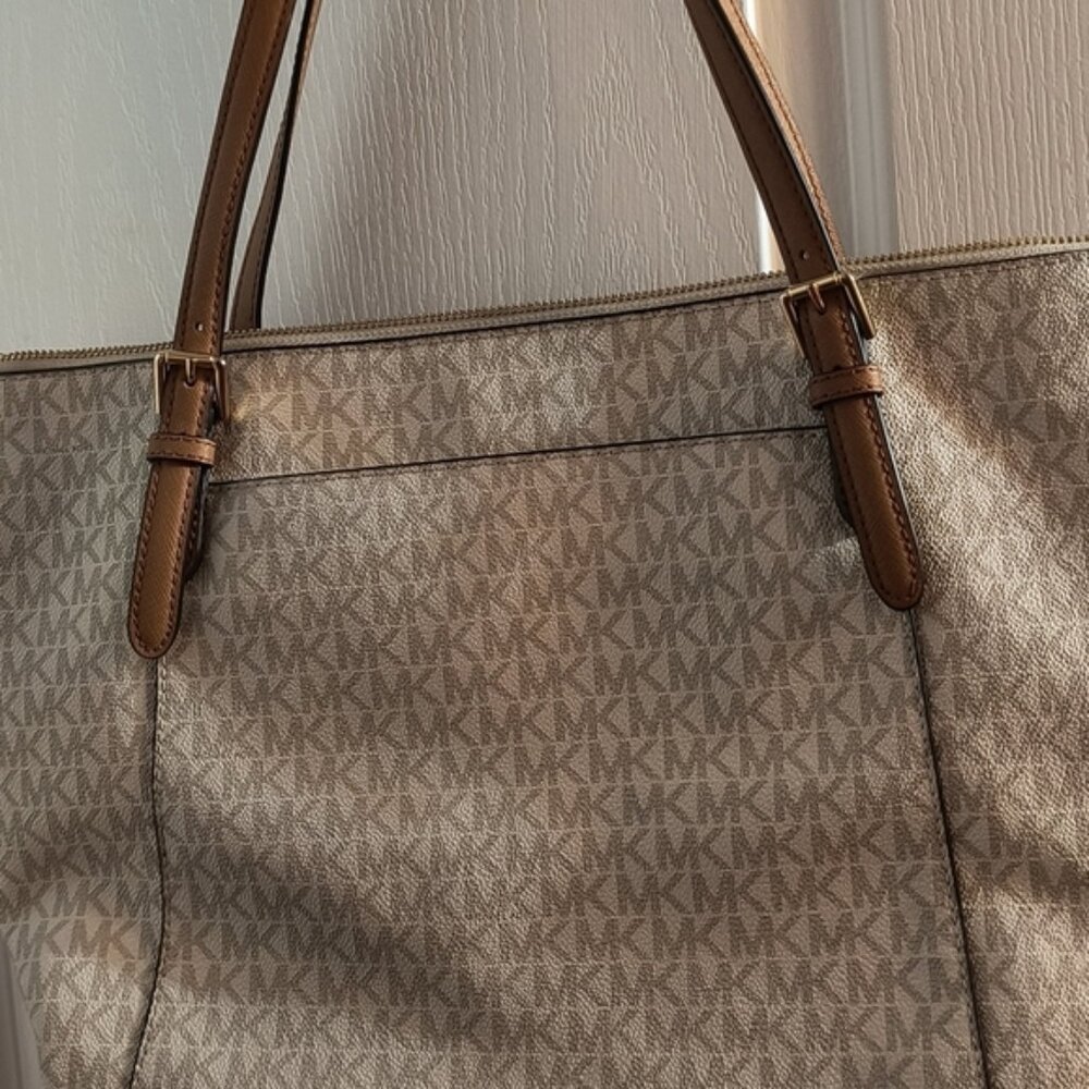 MK BIG TOTE